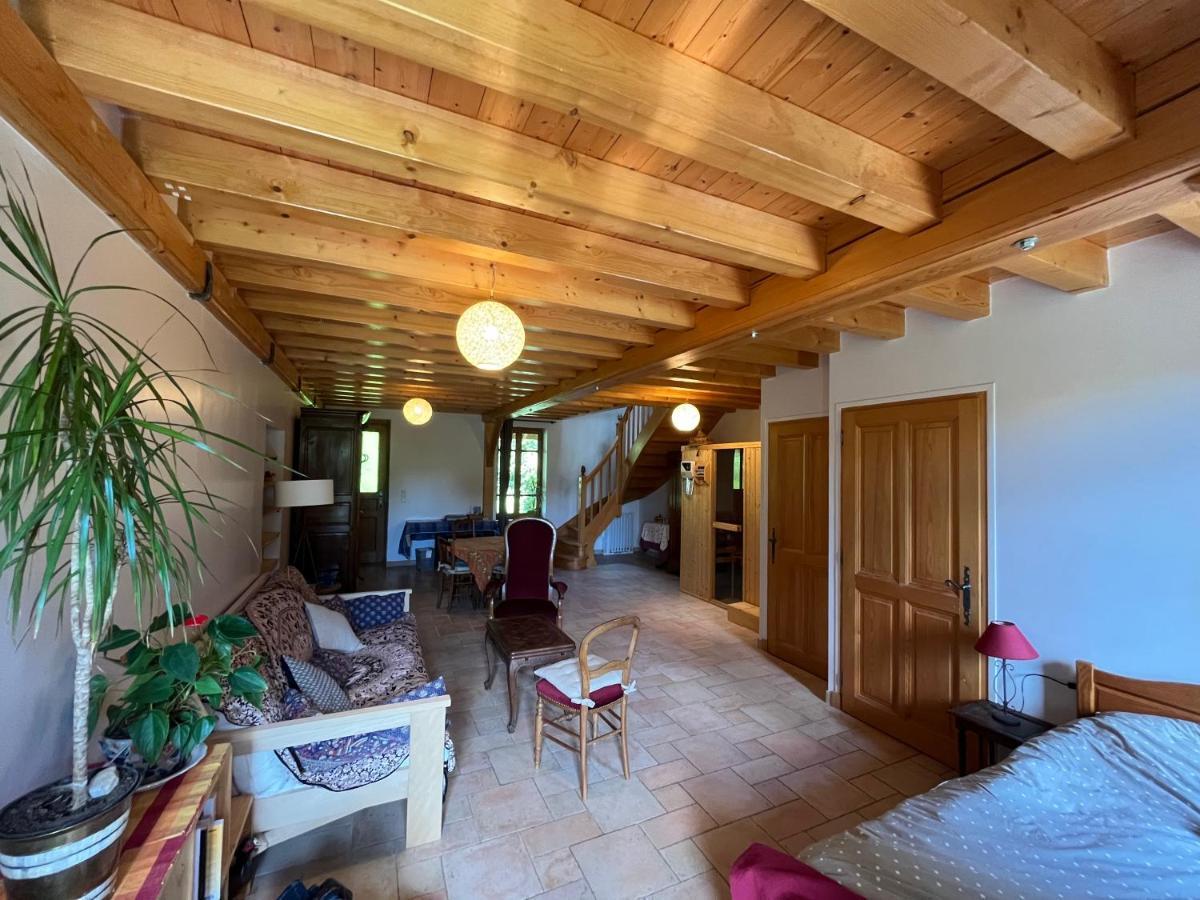 Bed and Breakfast Ecolieu Le Chant Du Temps Saint-Usuge Экстерьер фото
