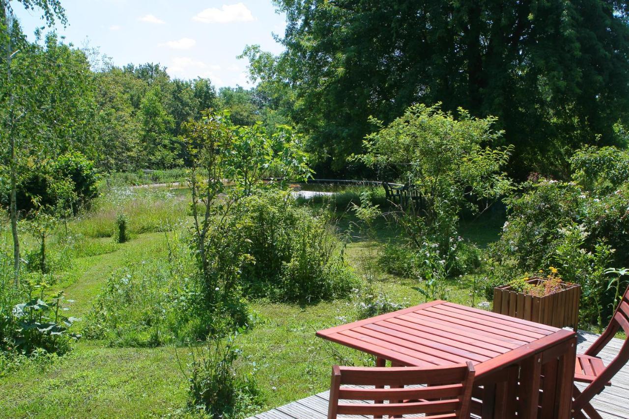 Bed and Breakfast Ecolieu Le Chant Du Temps Saint-Usuge Экстерьер фото
